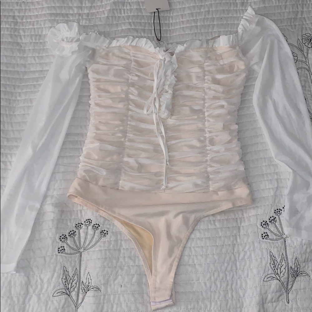 White bodyshirt